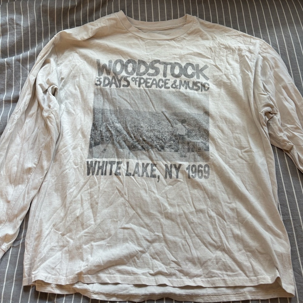Women's Size XL Woodstock Long-Sleeve T-Shirt